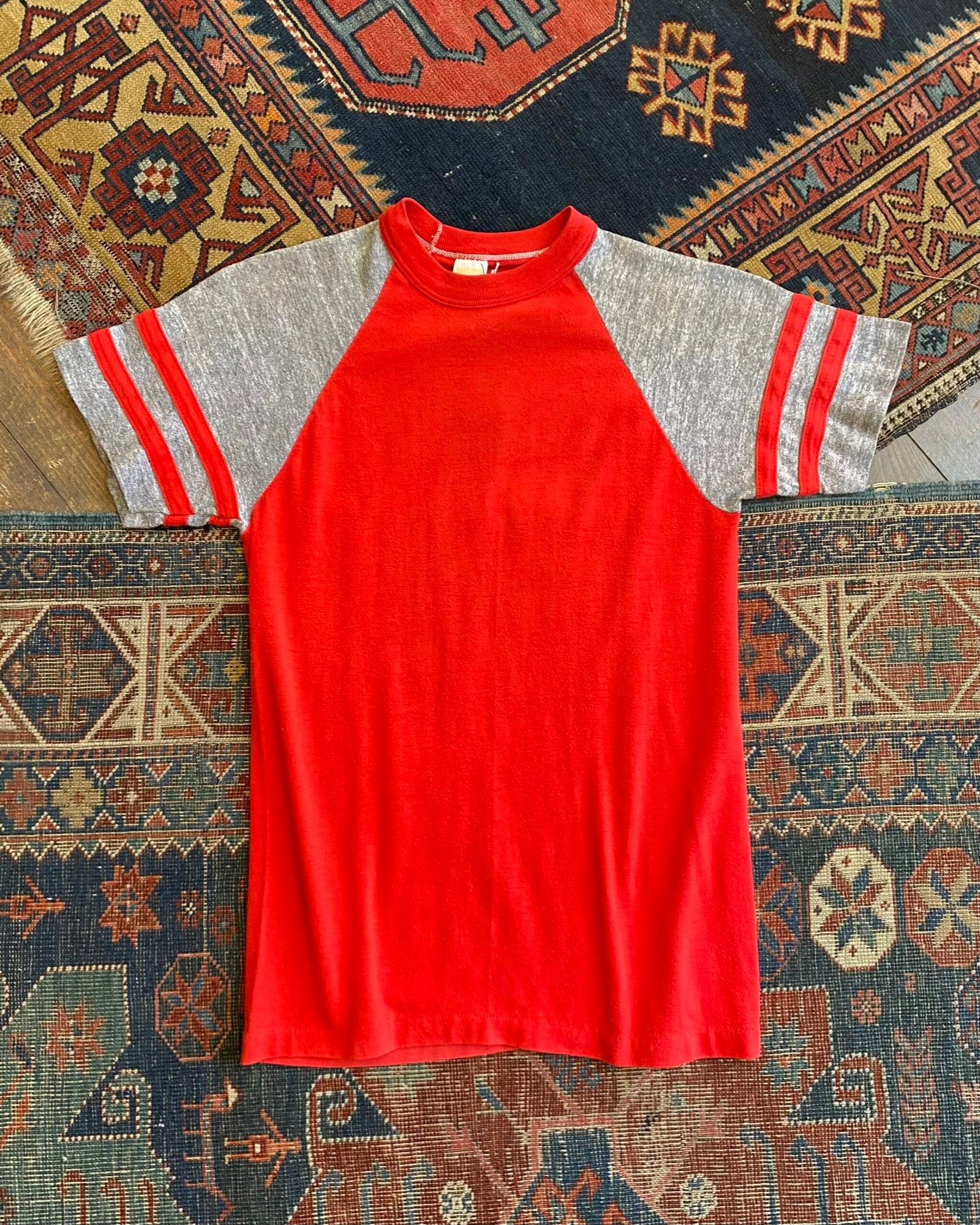 Rare 1978 Blank Raglan Baseball Sleeve Vintage Single Stitch Tee. Size XS.