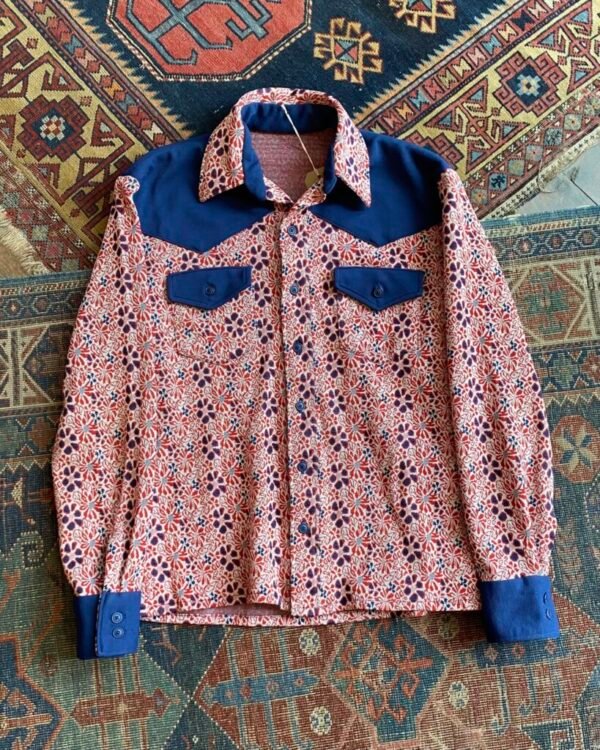 1970s Floral Knit Jersey Vintage Western Shirt. Large/42” Chest.
