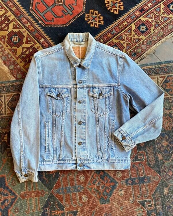 1990s Vintage Levi’s Type III Denim Jacket. Size Med/Large.